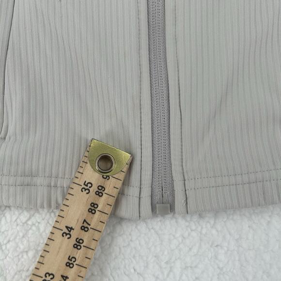 Lululemon Cropped Define Jacket Ribbed Nulu Light Gray Size 2 *Faint Stain* - Picture 11 of 13